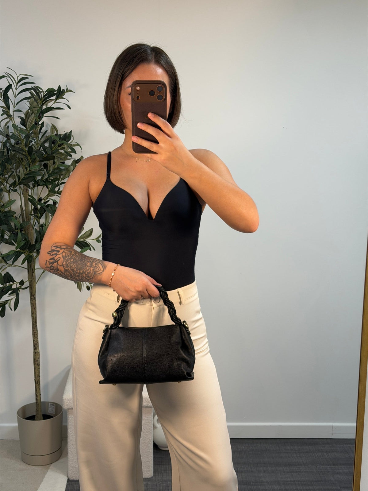 Body à coques noir femme – Cambon - Prêt-à-porter féminin | HBL Studio