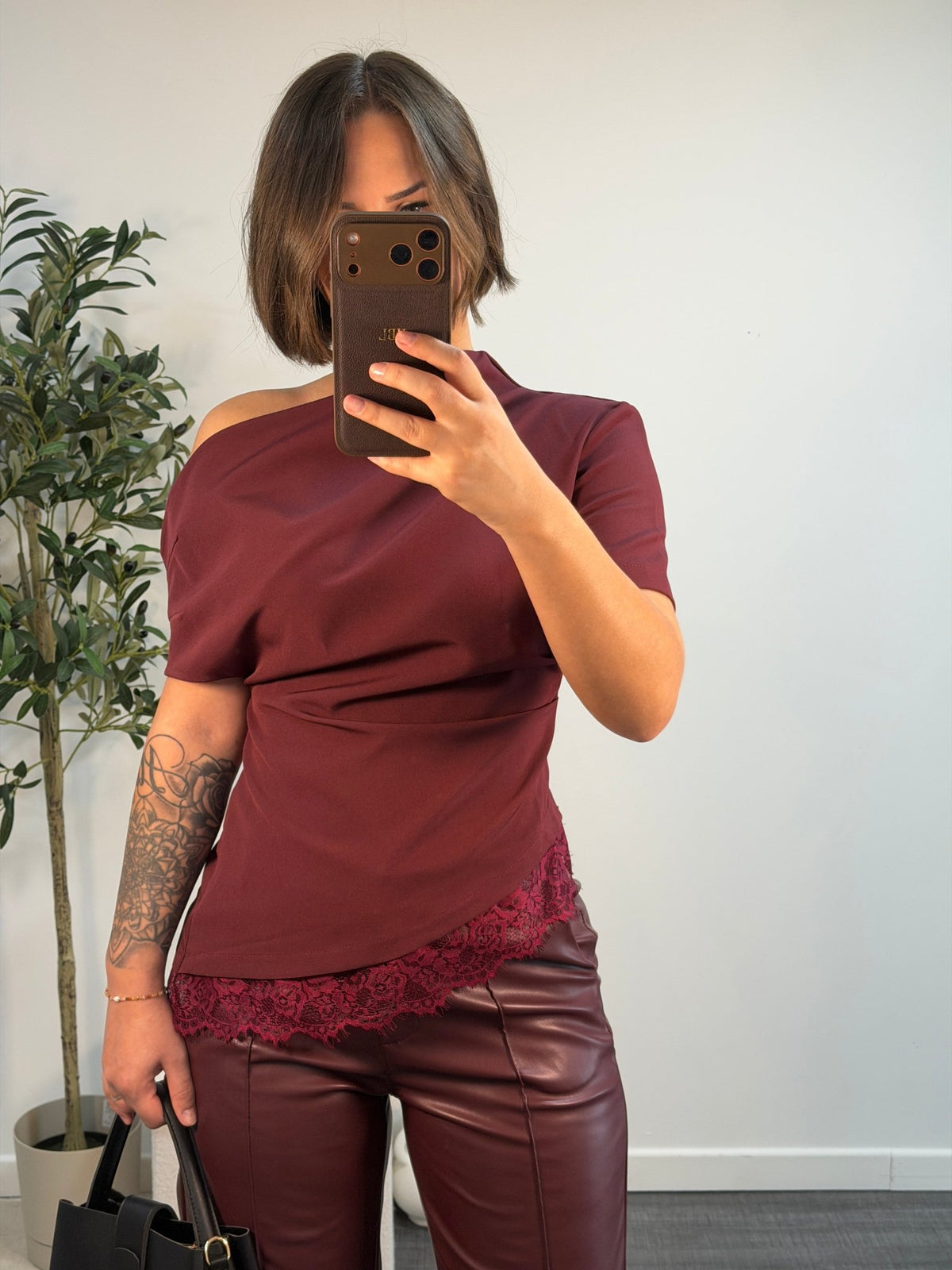 Top drapé asymétrique bordeaux femme – Opéra - Prêt-à-porter féminin | HBL Studio