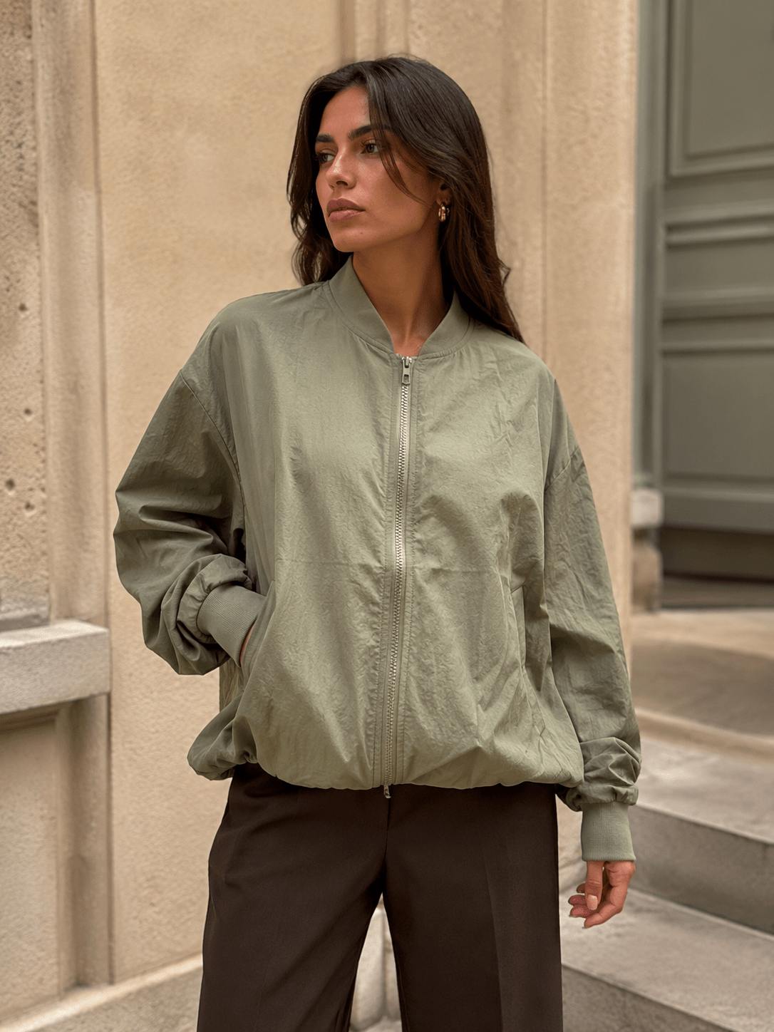 Veste coupe ballon femme kaki - Veste Iéna - Prêt-à-porter féminin | HBL Studio